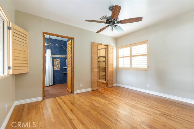 10630 Samoa Avenue, Tujunga CA: https://media.crmls.org/medias/13f93457-9d58-44d7-9132-4f927dc464f6.jpg