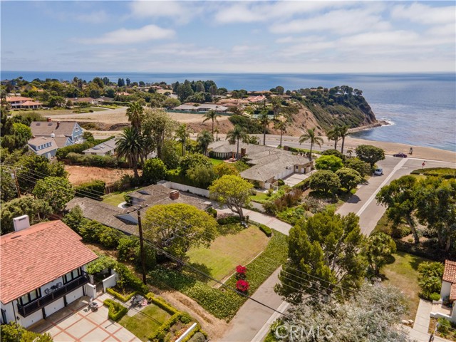 408 Avenida Mirola, Palos Verdes Estates, California 90274, 4 Bedrooms Bedrooms, ,2 BathroomsBathrooms,Residential,Sold,Avenida Mirola,PV22182462