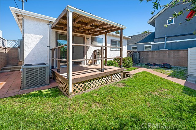 Detail Gallery Image 29 of 43 For 3967 Berryman Ave, Los Angeles,  CA 90066 - 2 Beds | 1 Baths