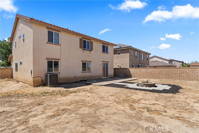 Detail Gallery Image 19 of 22 For 5789 Golding Dr, Lancaster,  CA 93536 - 4 Beds | 3 Baths