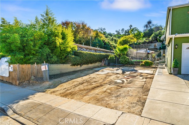 Detail Gallery Image 4 of 10 For 744 Amador, Los Angeles,  CA 90012 - – Beds | – Baths