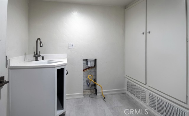 2163 Vista Entrada, Newport Beach CA: https://media.crmls.org/medias/13fa53d3-01e3-467f-b92d-678a7842d77c.jpg