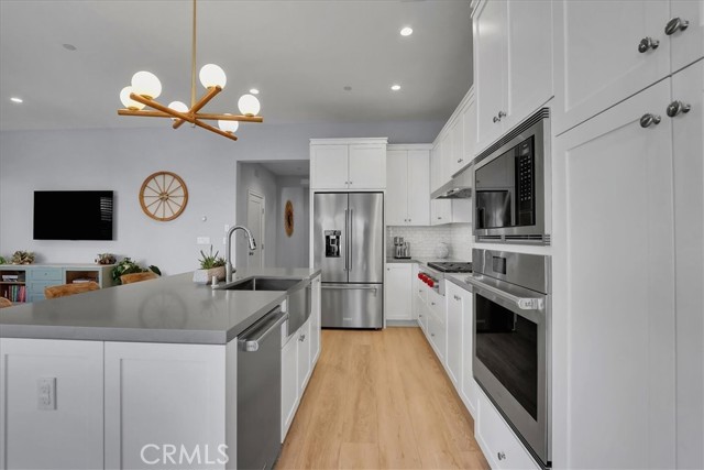 185 Plum Lily, Irvine CA: https://media.crmls.org/medias/13fa65ae-037d-4112-b533-28a67862f4a0.jpg