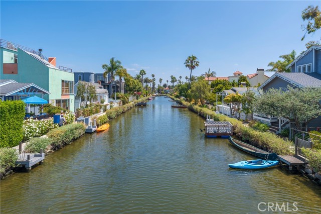 Detail Gallery Image 27 of 48 For 410 Carroll Canal, Venice,  CA 90291 - 3 Beds | 2 Baths