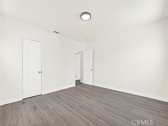 13251 Pinney Street, Pacoima CA: https://media.crmls.org/medias/13fad84f-b34e-40e4-93b8-20573a2007bf.jpg