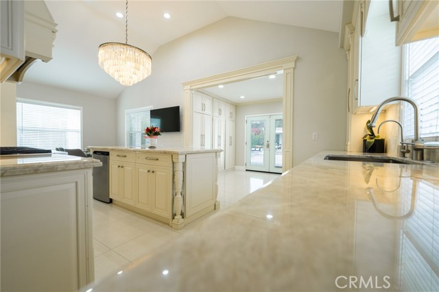 1281 E Orange Grove Boulevard, Pasadena CA: https://media.crmls.org/medias/13fafd94-2918-41bf-9dc2-9266d8ac48b8.jpg