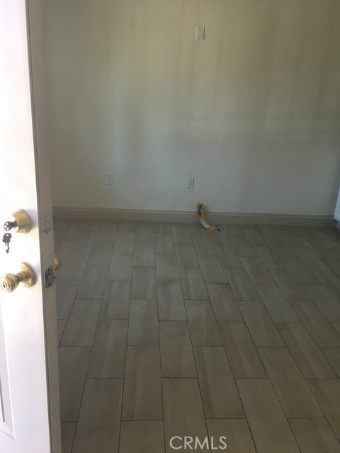 Detail Gallery Image 5 of 22 For 846 W 103rd St, Los Angeles,  CA 90044 - – Beds | – Baths