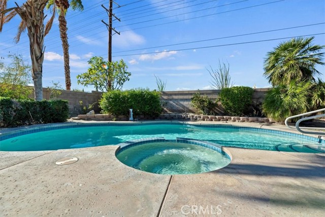 Detail Gallery Image 4 of 49 For 79105 Diane Dr, La Quinta,  CA 92253 - 3 Beds | 2/1 Baths
