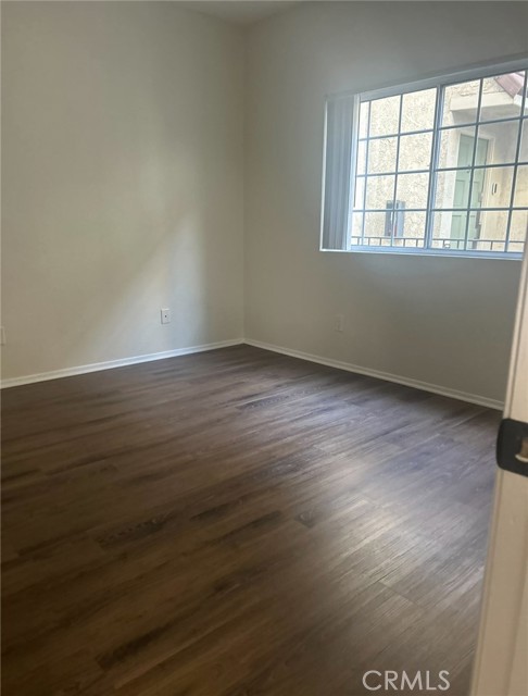 Detail Gallery Image 5 of 8 For 14448 Benefit #2,  Sherman Oaks,  CA 91423 - 2 Beds | 1/1 Baths