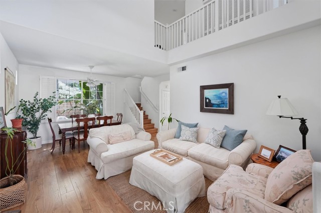 Detail Gallery Image 3 of 28 For 27162 Westview, Valencia,  CA 91354 - 3 Beds | 3 Baths