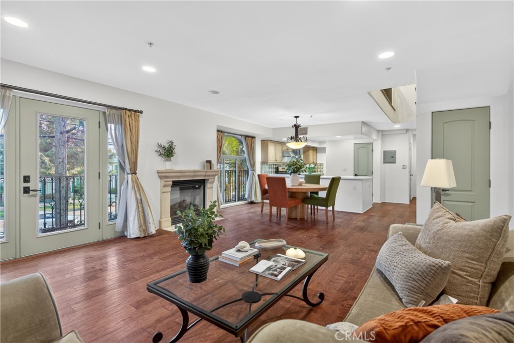 4301 Los Feliz #12