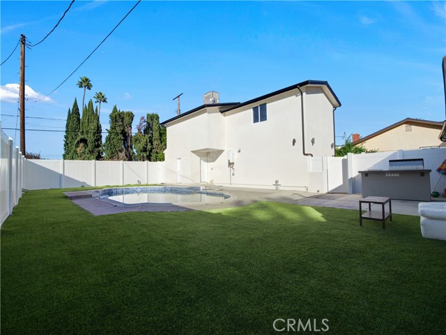 Detail Gallery Image 16 of 19 For 13135 Burton St, North Hollywood,  CA 91605 - 3 Beds | 2 Baths