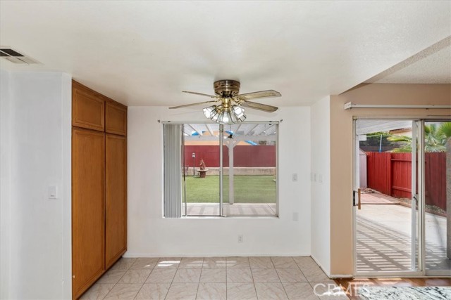 Detail Gallery Image 16 of 37 For 16760 Secretariat Dr, Moreno Valley,  CA 92551 - 4 Beds | 2/1 Baths