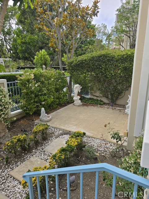 11 Chandon, Newport Coast CA: https://media.crmls.org/medias/1400d96e-f099-4c84-8b34-c335987c1c94.jpg