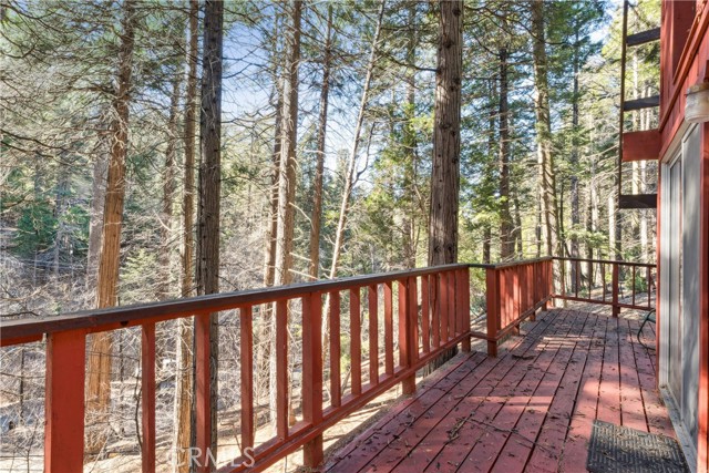 Detail Gallery Image 35 of 52 For 465 Blue Jay Canyon Road, Blue Jay,  CA 92317 - 3 Beds | 2 Baths