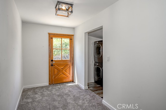 1219 N Lincoln Street, Burbank CA: https://media.crmls.org/medias/1401850a-200b-4b6d-a45d-143bc9cec786.jpg
