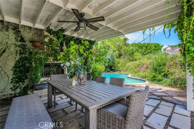 Detail Gallery Image 32 of 34 For 22015 Independencia St, Woodland Hills,  CA 91364 - 3 Beds | 2 Baths