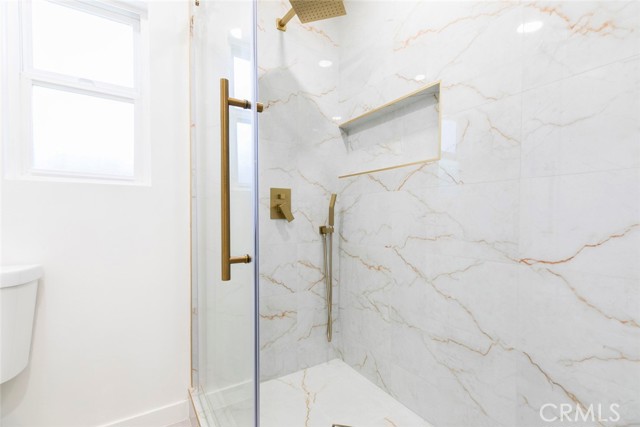 Detail Gallery Image 19 of 47 For 11063 White Oak Ave, Granada Hills,  CA 91344 - 3 Beds | 2 Baths