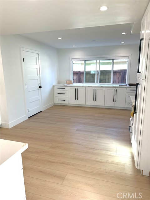2316 La Linda Place, Newport Beach CA: https://media.crmls.org/medias/14022619-0e04-4413-9662-74302dd253cc.jpg