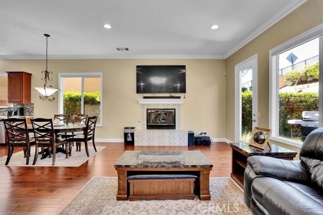 2125 Ridgeview Terrace Drive, Long Beach CA: https://media.crmls.org/medias/1402273d-c1bf-48b1-a356-d53529098c1d.jpg