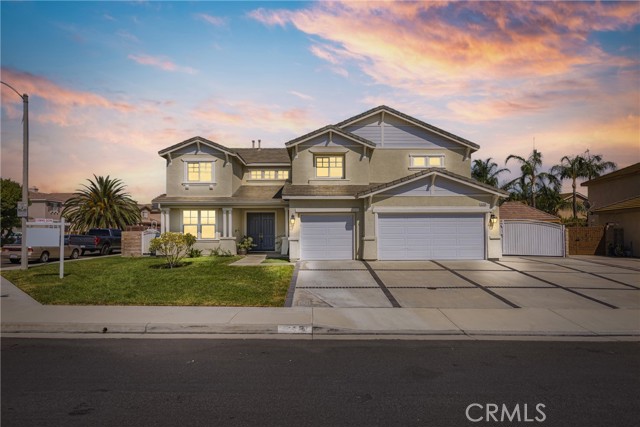 5764 Territory Lane, Eastvale CA: https://media.crmls.org/medias/1403cb09-1cab-41ff-8748-cbf24ea8cc93.jpg