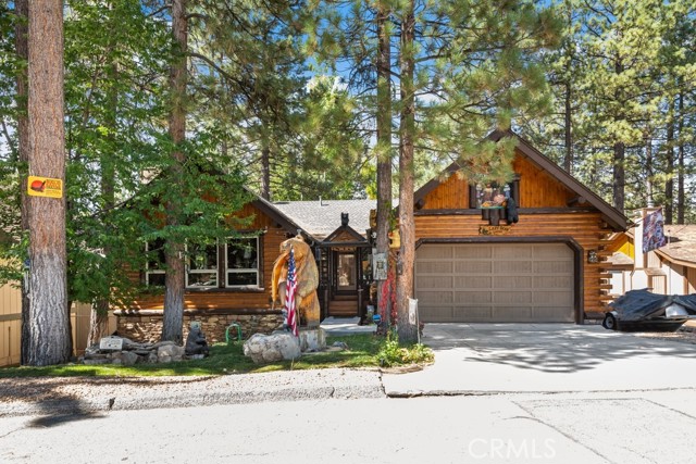 Detail Gallery Image 6 of 49 For 160 Crystal Lake Rd, Big Bear Lake,  CA 92315 - 4 Beds | 3 Baths