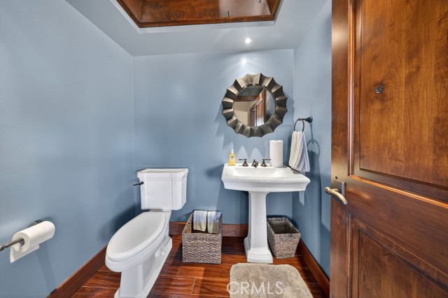 Detail Gallery Image 34 of 64 For 11159 Mcvine, Sunland,  CA 91040 - 4 Beds | 4 Baths