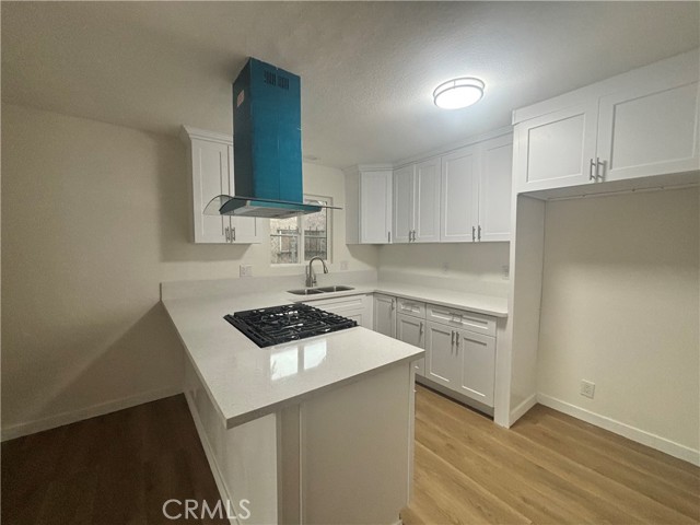 Detail Gallery Image 8 of 31 For 1705 E 111th Pl, Los Angeles,  CA 90059 - 3 Beds | 2 Baths