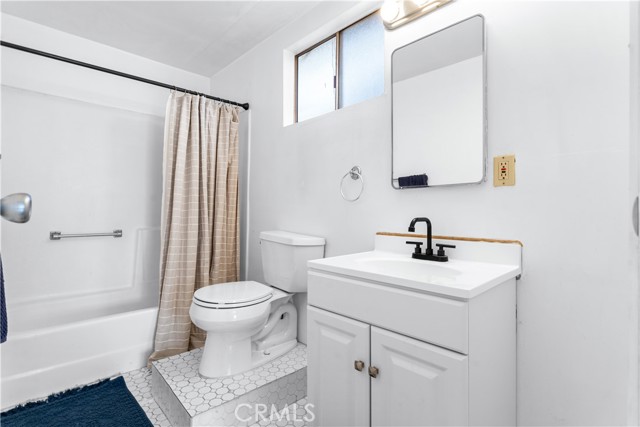 6023 Acacia Avenue, Whittier CA: https://media.crmls.org/medias/1405413f-2a24-44ce-830b-1fa21e30641c.jpg