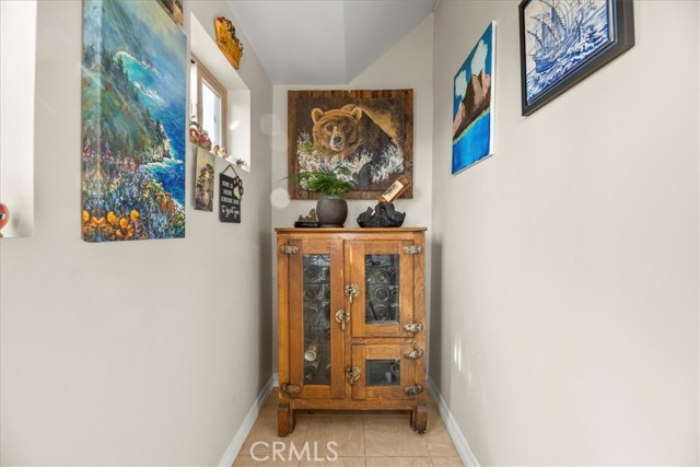 Detail Gallery Image 30 of 38 For 1285 Ridge Rd, Fawnskin,  CA 92333 - 3 Beds | 2 Baths