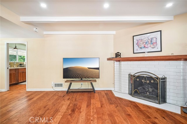 18011 Sunburst Street photo 9