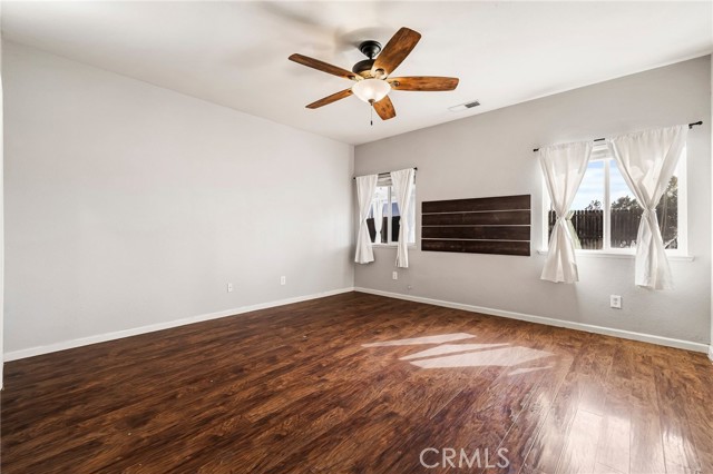 360 El Dorado Avenue, Willows CA: https://media.crmls.org/medias/14066258-c4b0-4d03-b80a-e924e6ddd848.jpg
