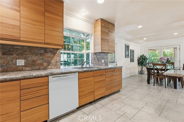 Detail Gallery Image 14 of 36 For 21904 Galvez, Woodland Hills,  CA 91364 - 3 Beds | 3/1 Baths