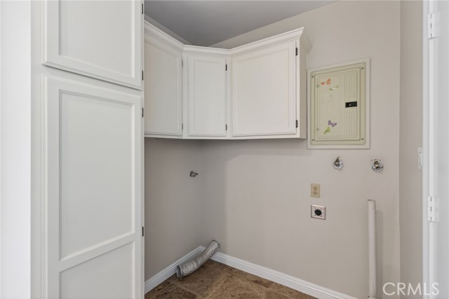 Detail Gallery Image 9 of 16 For 6845 Barcelona, Riverside,  CA 92504 - 3 Beds | 1 Baths