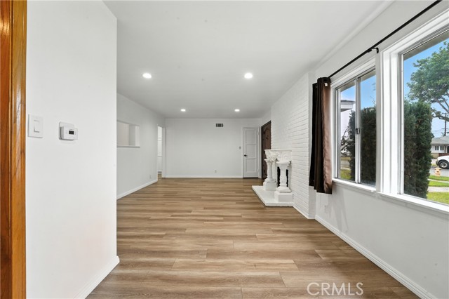 Detail Gallery Image 6 of 31 For 8456 San Clemente Way, Buena Park,  CA 90620 - 4 Beds | 2 Baths