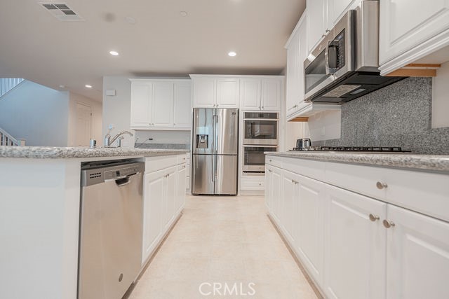 https://media.crmls.org/medias/14091847-fc68-4ca9-b618-581684ef5664.jpg?preset=X-Large