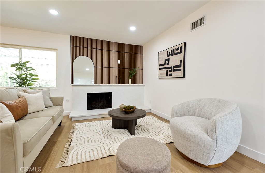 MLS #OC26138586 image #4