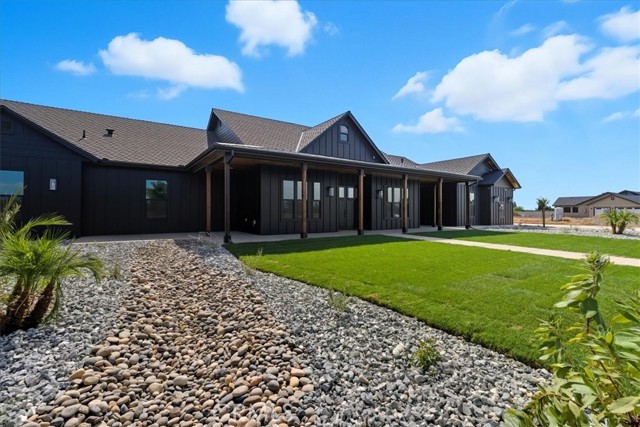 Detail Gallery Image 9 of 75 For 605 S Anderson a Rd, Exeter,  CA 93221 - 7 Beds | 5/1 Baths