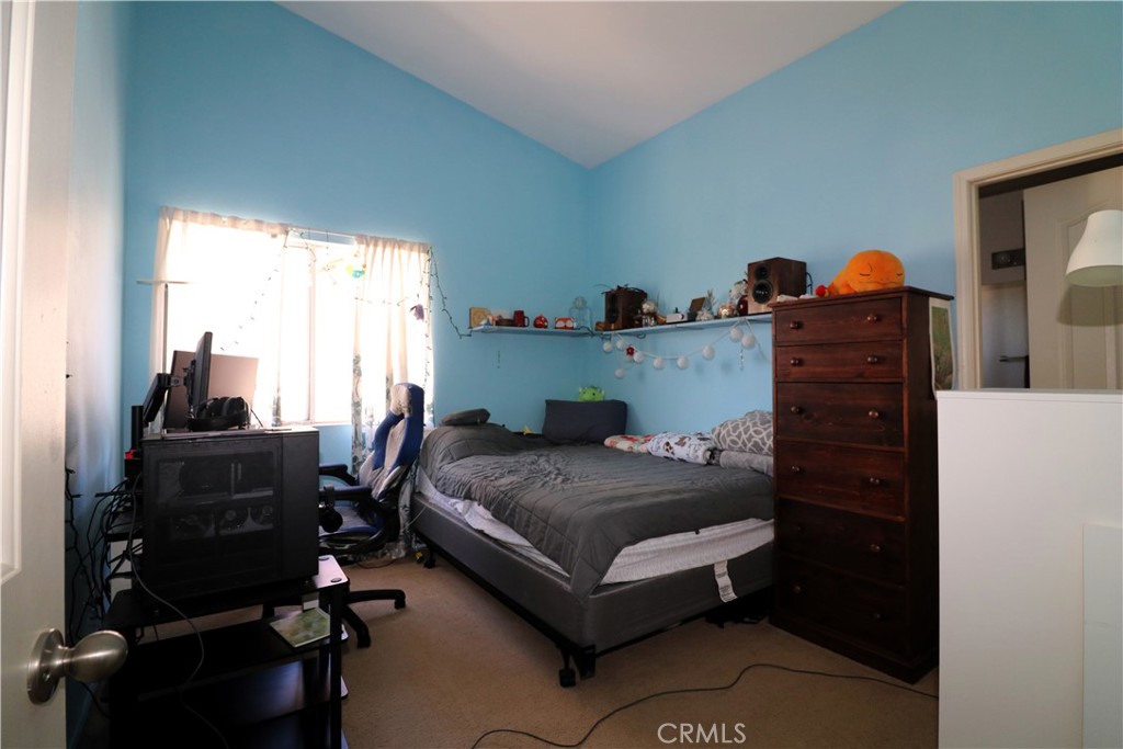 https://media.crmls.org/medias/140a968f-2d54-4da0-81cf-795818877f20.jpg?preset=X-Large