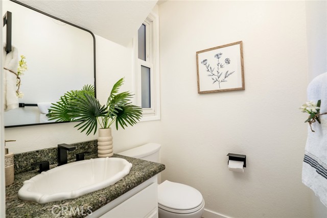 2007 Delaware Street, Huntington Beach CA: https://media.crmls.org/medias/140b380c-5553-4980-a54e-fa42552de5fe.jpg