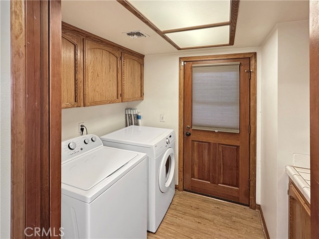 199 N Hermosa Avenue, Sierra Madre CA: https://media.crmls.org/medias/140b6825-eaab-4fd4-8a09-447c57512686.jpg