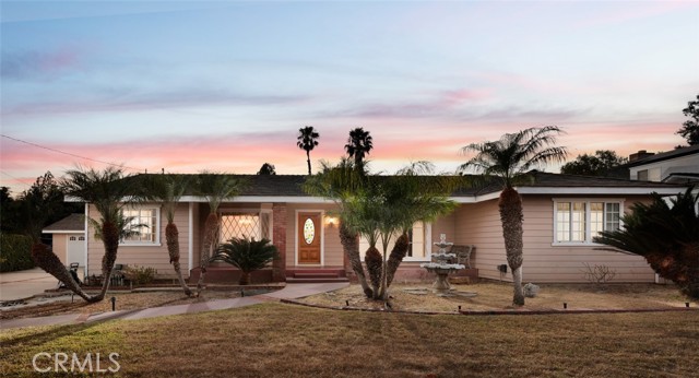 11211 Newport Ave., North Tustin CA: https://media.crmls.org/medias/140b77ed-21c1-41ef-8a48-056303cbff6e.jpg