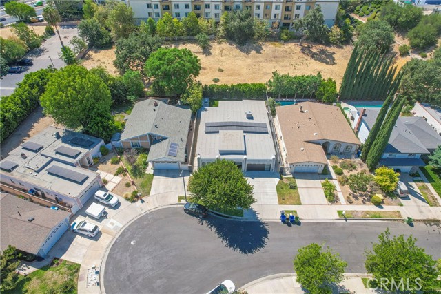 Detail Gallery Image 50 of 57 For 22046 Kinzie St, Chatsworth,  CA 91311 - 3 Beds | 3 Baths