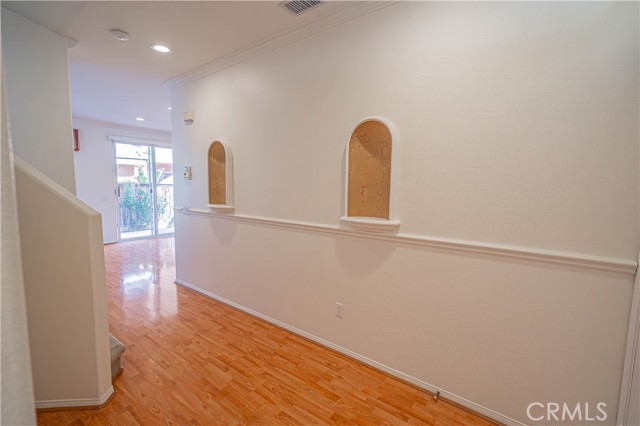 Detail Gallery Image 19 of 32 For 24502 Montevista Cir, Valencia,  CA 91354 - 3 Beds | 2/1 Baths