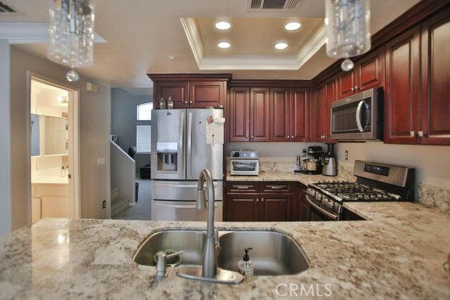Detail Gallery Image 13 of 23 For 11395 Sherwood Dr, Garden Grove,  CA 92840 - 3 Beds | 3/1 Baths