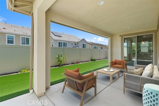 32059 Radiant Drive, Temecula CA: https://media.crmls.org/medias/140d36d0-9e37-435f-a45f-8544d1be2997.jpg