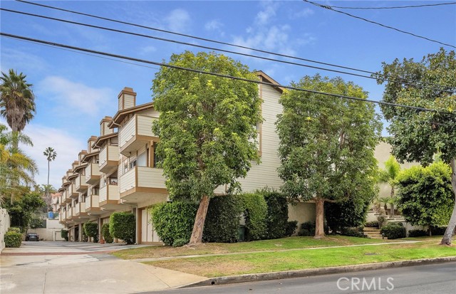 Detail Gallery Image 1 of 33 For 616 N Guadalupe Ave #6,  Redondo Beach,  CA 90277 - 3 Beds | 2/1 Baths