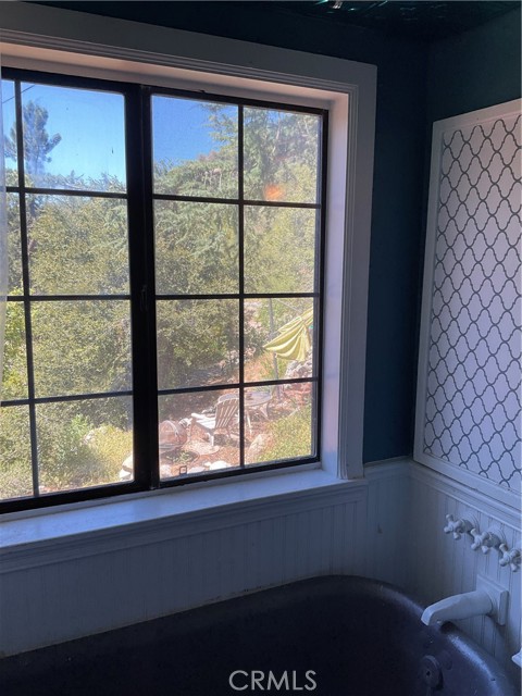 Studio Bathroom with view