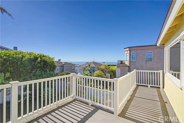 Detail Gallery Image 27 of 36 For 628 13th, Manhattan Beach,  CA 90266 - 3 Beds | 2 Baths