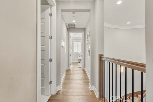 Detail Gallery Image 31 of 49 For 11937 Ancona Way, Porter Ranch,  CA 91326 - 6 Beds | 5/1 Baths